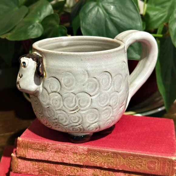 Mudworks Sheep Mug Ceramic Cup 3D Raised Design with Feet 2004 Farm Animal 12 oz - Picture 4 of 12